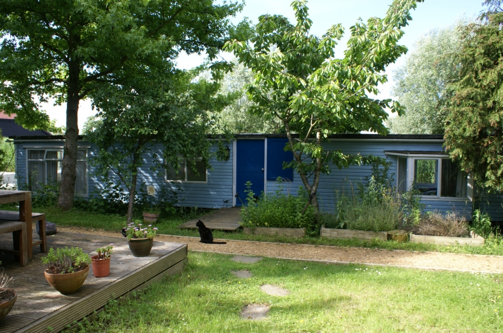 Property for Sale, Chichester Houseboat The Bees Baileys Estate Agent